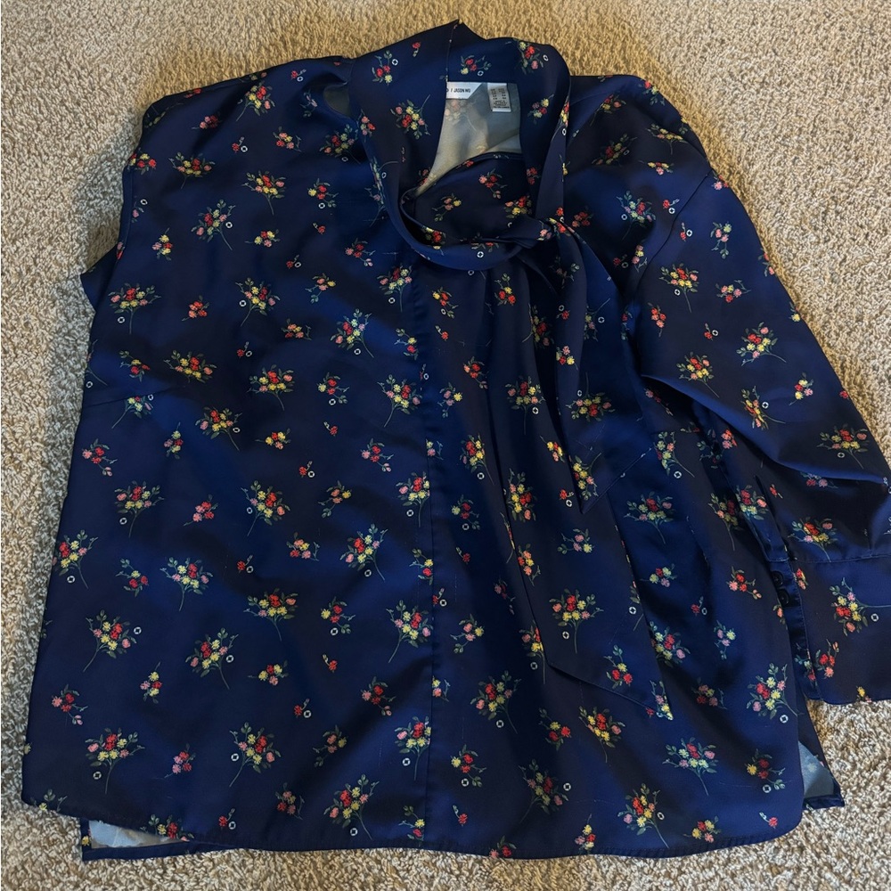 Lands’ End chase bank uniform top Jason wu